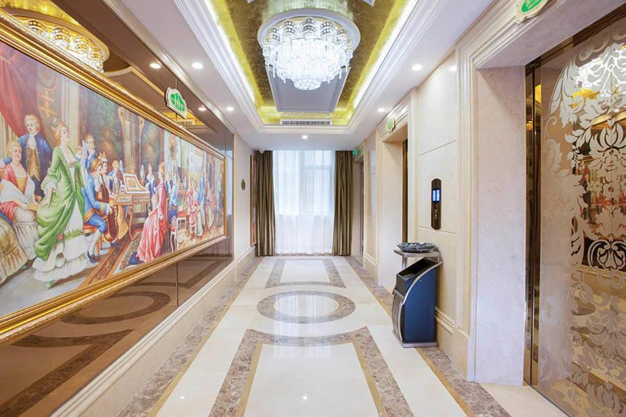 Vienna International Hotel Puning International Commodity City Exteriör bild