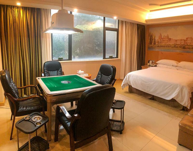 Vienna International Hotel Puning International Commodity City Exteriör bild
